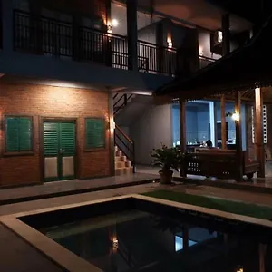 Pensión Kayu Tua, Uluwatu